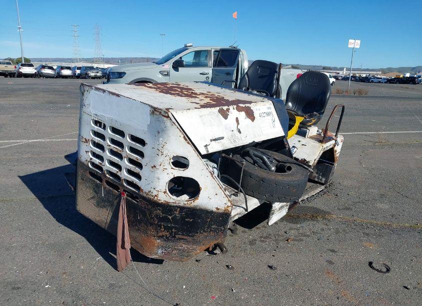 2010 Equipment Cargo