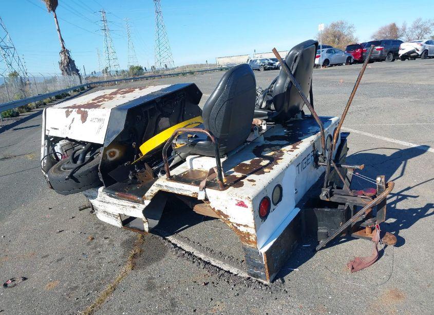 2010 Equipment Cargo