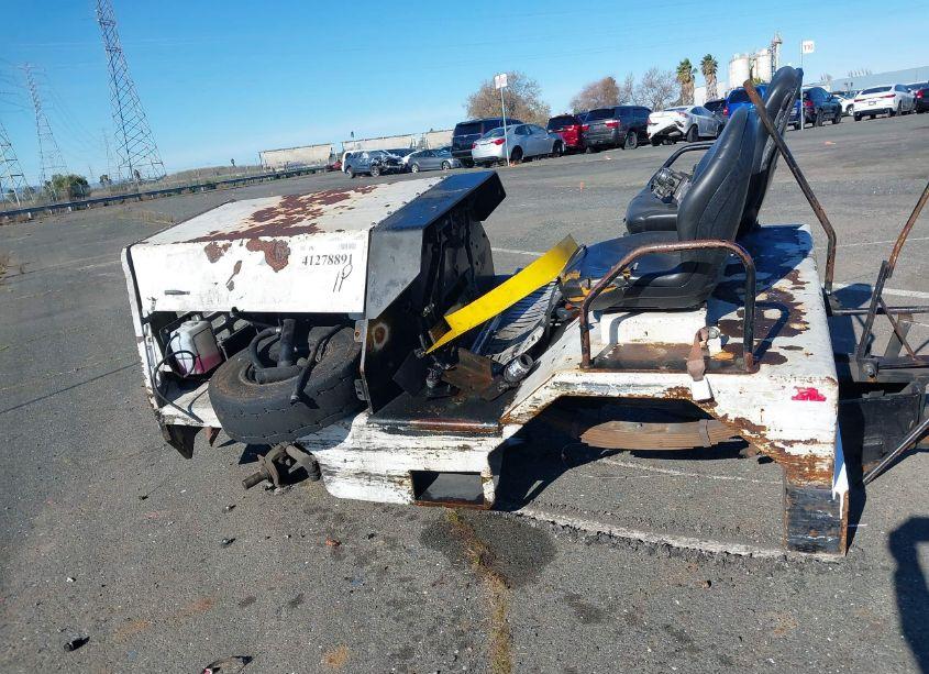 2010 Equipment Cargo