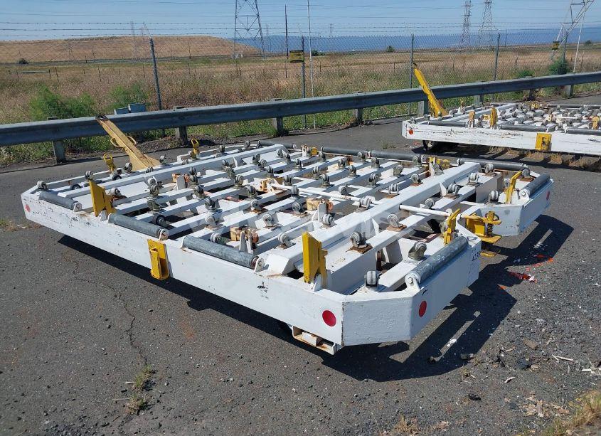 Photo 3 of 1994 Equipment Gse 1215 (VIN 00000000000214596)