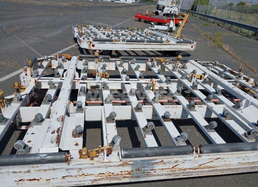 Photo 8 of 1994 Equipment Gse 1215 (VIN 00000000000T28236)