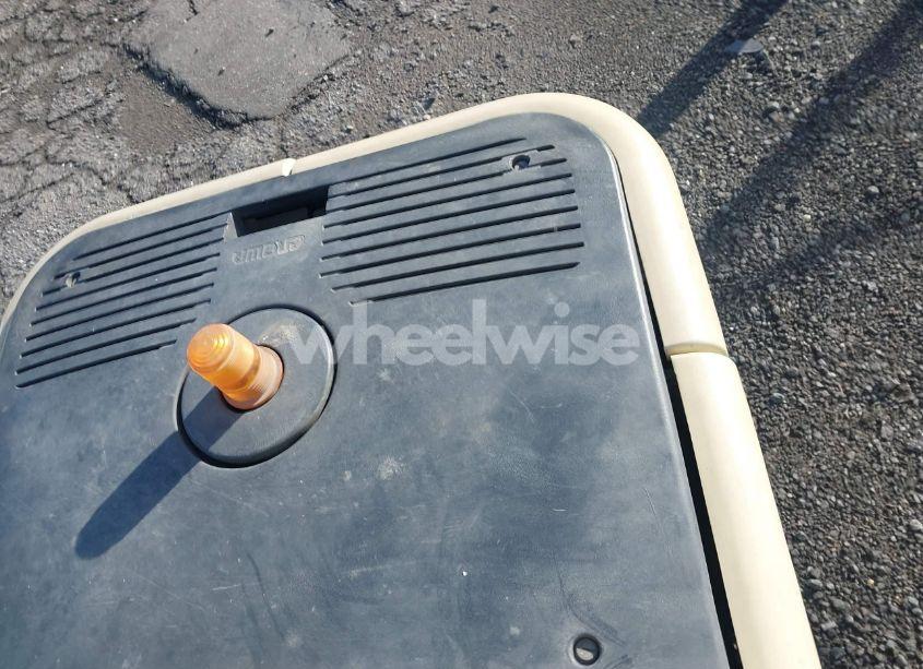 2000 Crown Orderpicker