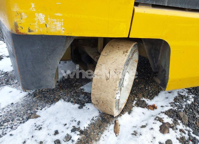 Photo 16 of 1995 Yale Glc050denuae083 (VIN 0000000000N596899)