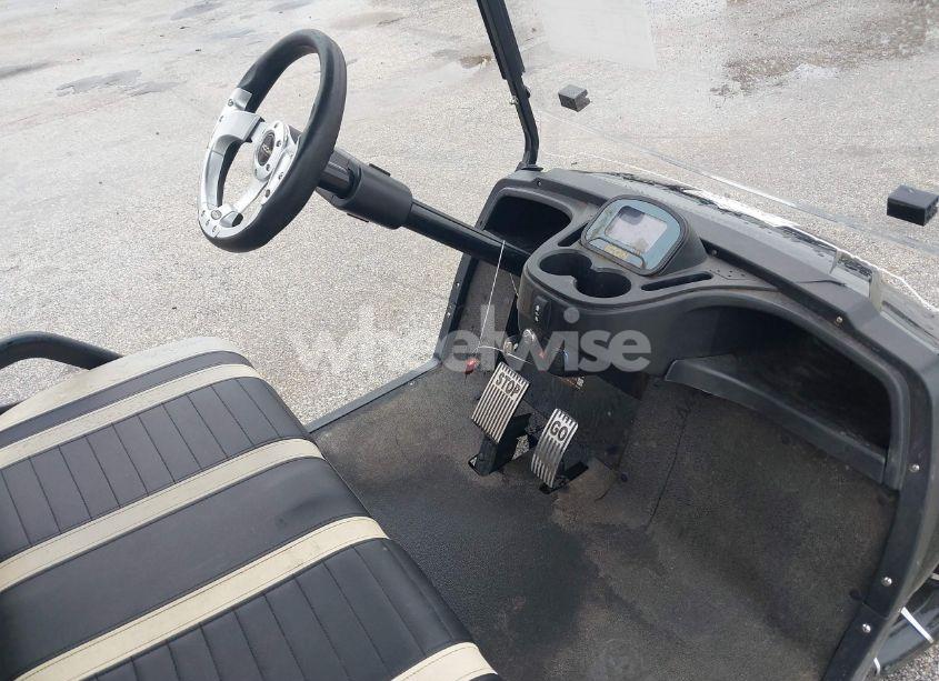 Photo 5 of 2023 Golf Cart ICON I 40 (VIN 0000000LTA0165863)