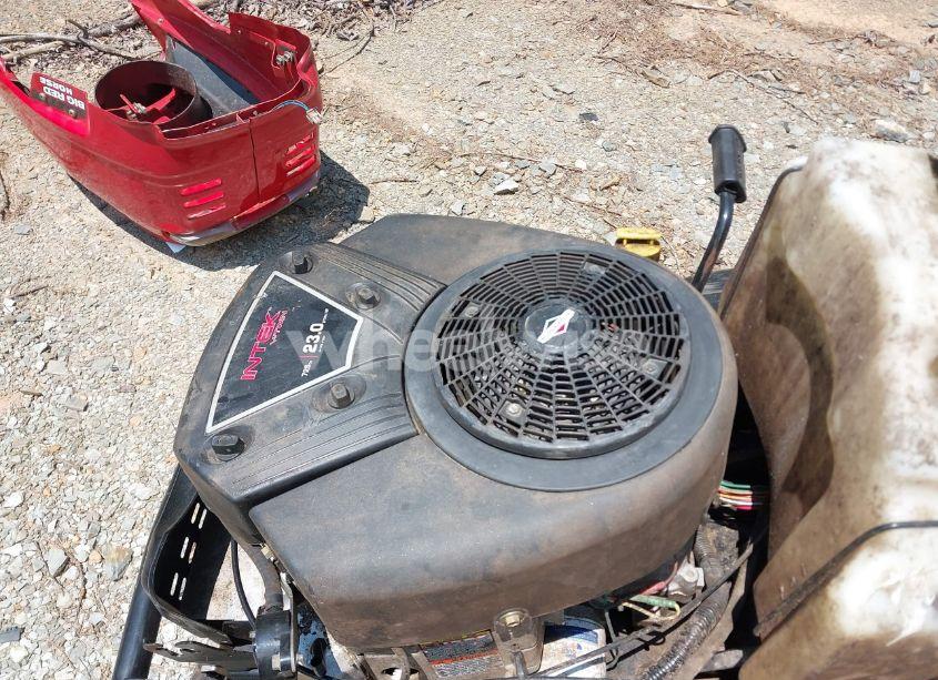 Photo 10 of 2007 Troy Big RED HORSE MOWER (VIN 0000001C297H30018)