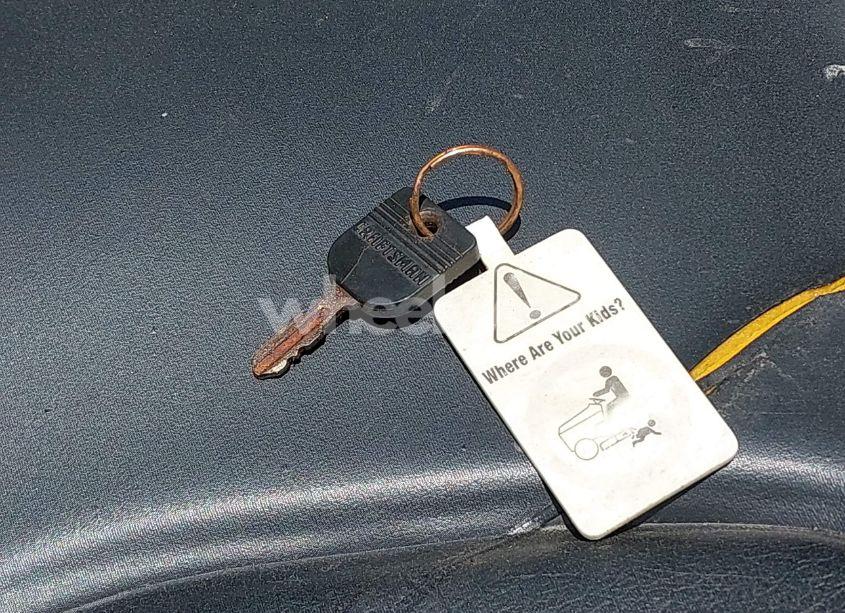 Photo 11 of 2007 Troy Big RED HORSE MOWER (VIN 0000001C297H30018)