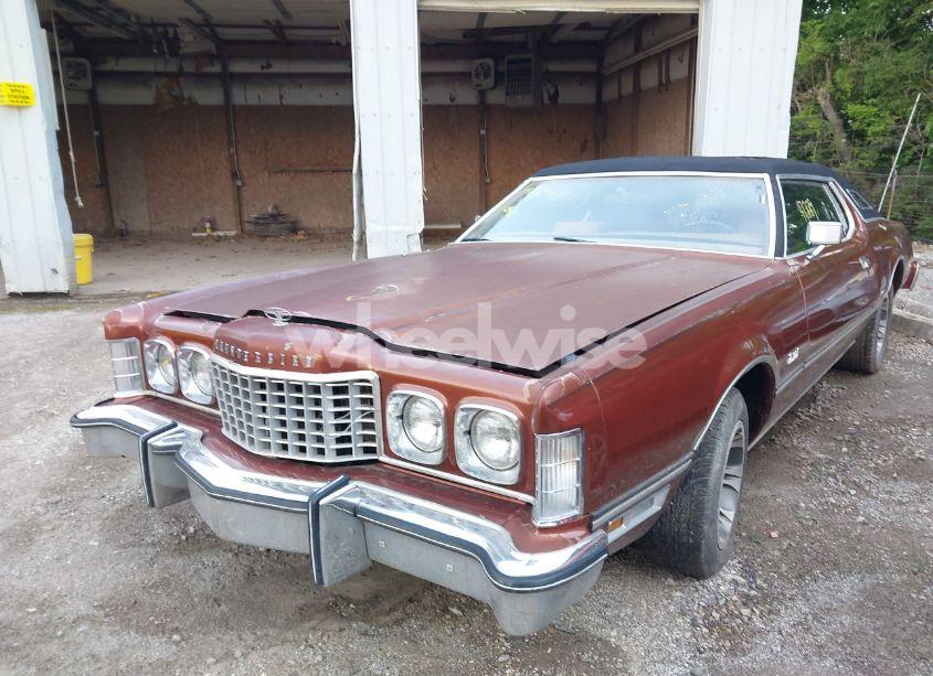 1975 Ford Thunderbird