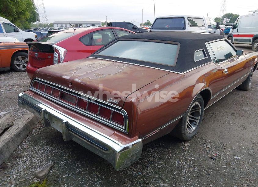 1975 Ford Thunderbird