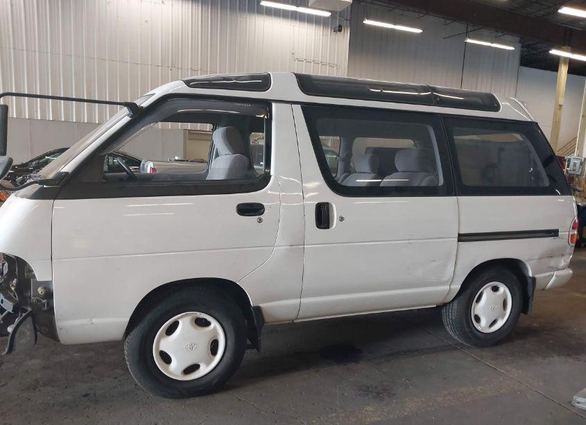 Photo 21 of 1994 Toyota Van (VIN 000000YR210145358)
