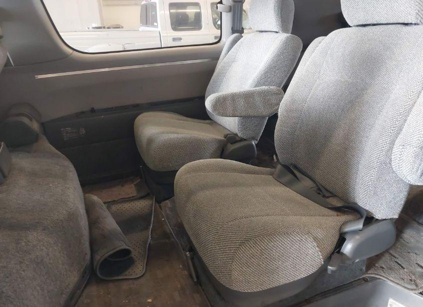 Photo 8 of 1994 Toyota Van (VIN 000000YR210145358)