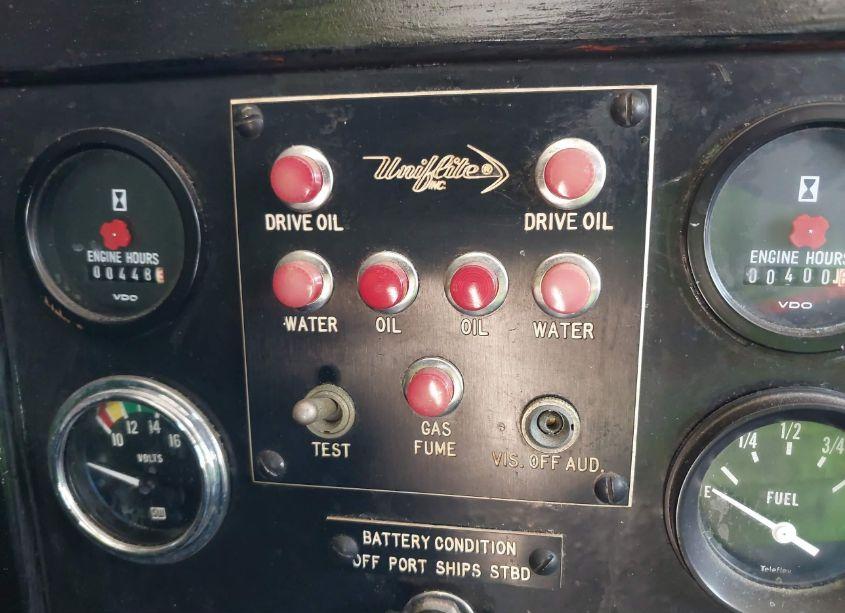 Photo 12 of 1979 Uniflite 32 N/A (VIN 00000UNF01854M79E)