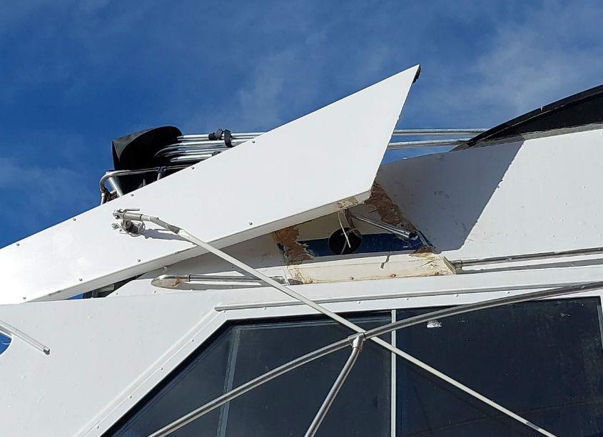 Photo 16 of 1979 Uniflite 32 N/A (VIN 00000UNF01854M79E)