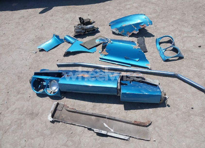 Photo 12 of 1965 Chevrolet Corvette (VIN 0000194675S105050)