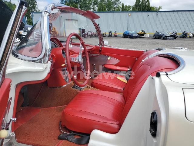 Photo 3 of 1960 CHEVROLET CORVETTE (VIN 008675106432)