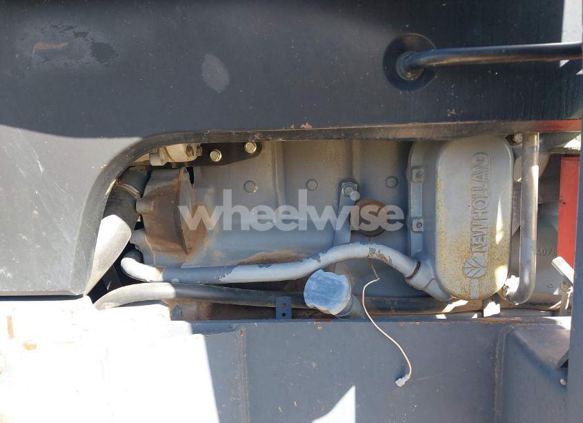 Photo 10 of 1990 New Holland 8360 (VIN 044765B-8360AT)