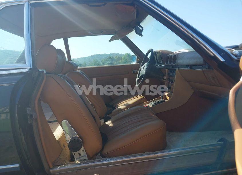 Photo 5 of 1974 Mercedes Benz 450 (VIN 10704412016537)