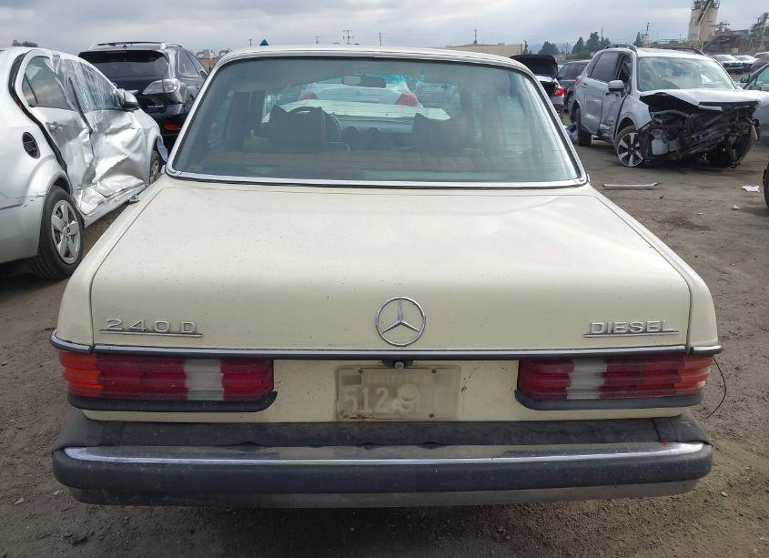 Photo 16 of 1977 Mercedes-benz 240d N/A (VIN 12312312018048)