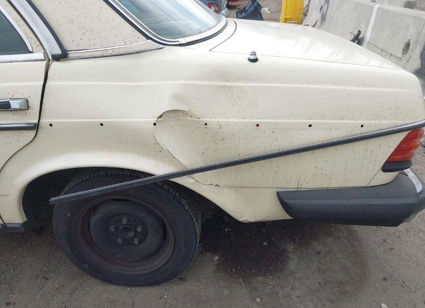 Photo 17 of 1977 Mercedes-benz 240d N/A (VIN 12312312018048)