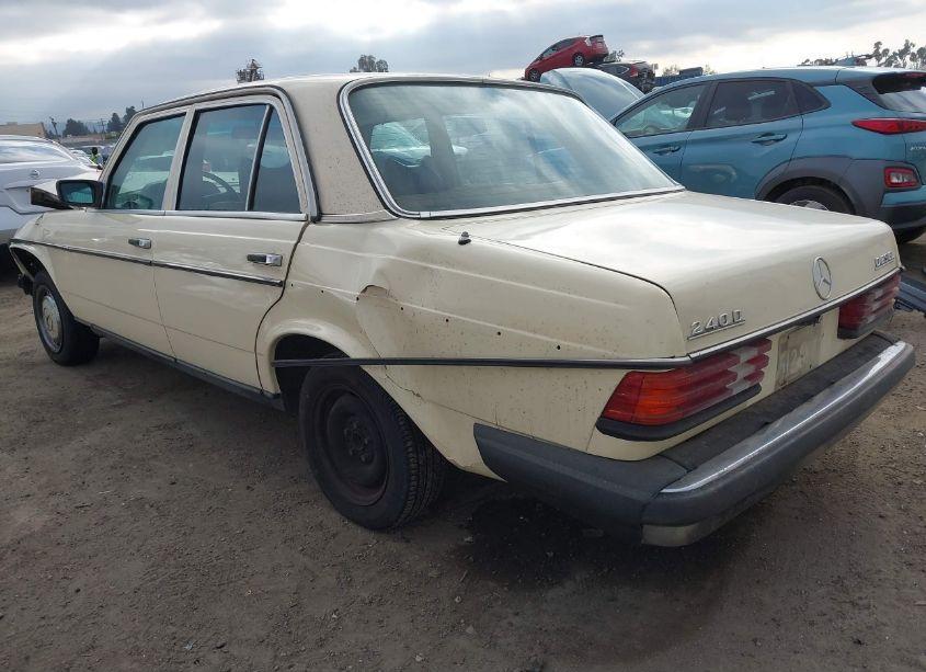 Photo 3 of 1977 Mercedes-benz 240d N/A (VIN 12312312018048)