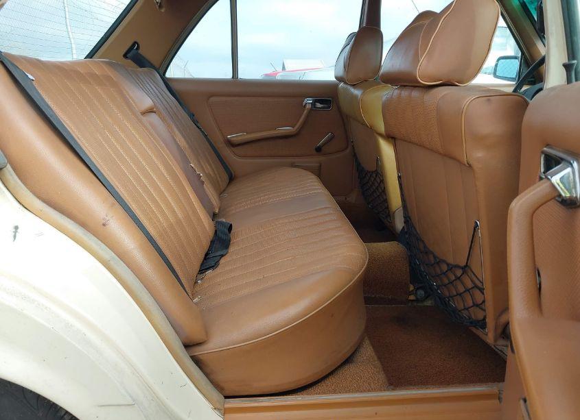Photo 8 of 1977 Mercedes-benz 240d N/A (VIN 12312312018048)