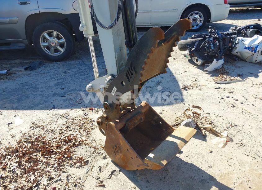 Photo 12 of 2024 Takeuchi Tb235-2 N/A (VIN 123605850)