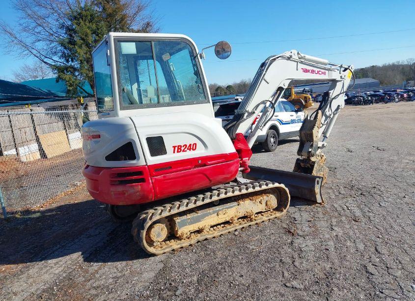 Photo 2 of 2017 Takeuchi Tb240 EXCAVATOR (VIN 124002857)