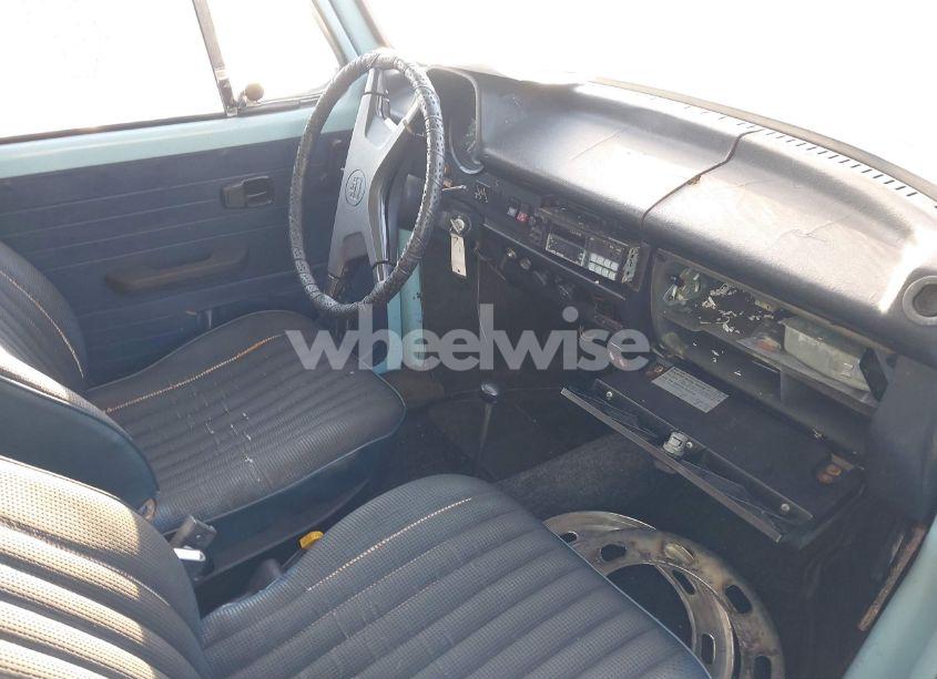 Photo 5 of 1973 Volkswagen Beetle (VIN 1332483070)