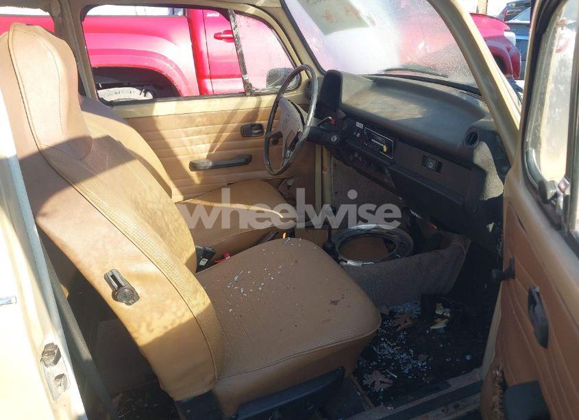 Photo 5 of 1974 Volkswagen Beetle (VIN 1342381655)