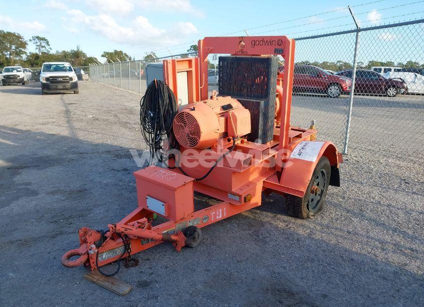 Photo 2 of 2013 Mgs Cd150m PUMP (VIN 16MPF0516DD066431)