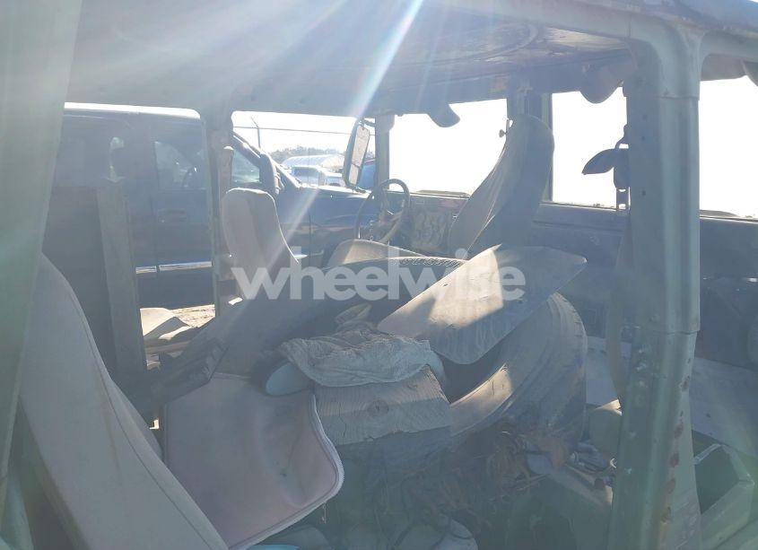 Photo 8 of 2000 American General H1 (VIN 185723)