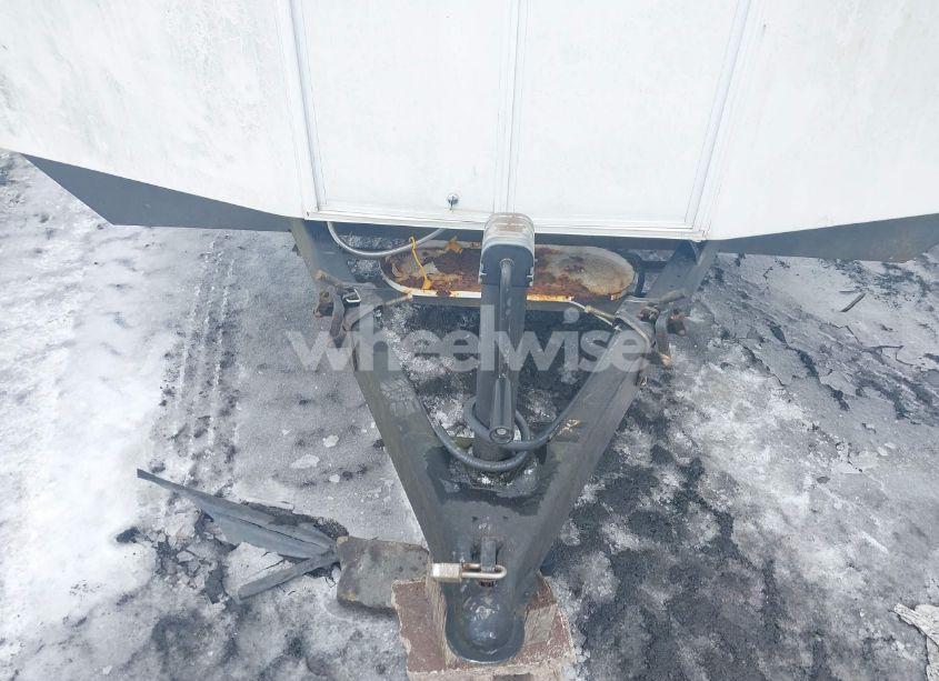 Photo 10 of 2001 Hy Line PARK MODEL TRAVEL TRAILER (VIN 19LBA02UX1A010509)