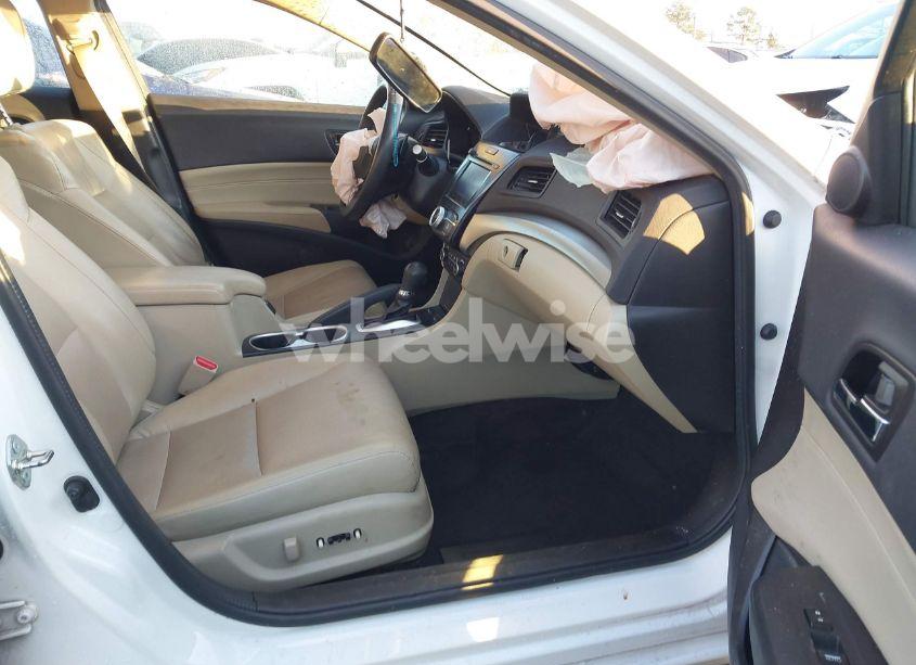 Photo 5 of 2016 Acura Ilx PREMIUM PACKAGE/TECHNOLOGY PLUS PACKAGE (VIN 19UDE2F70GA012609)