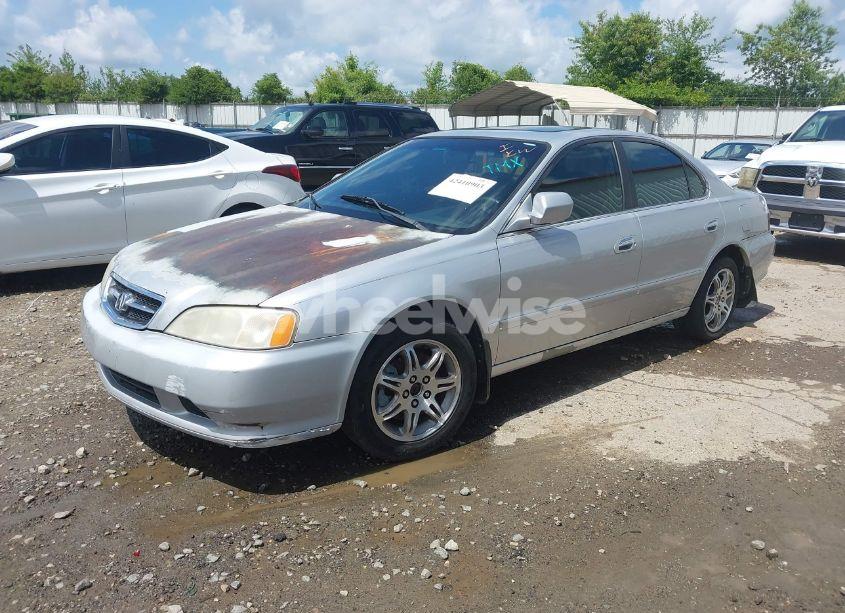 Photo 2 of 1999 Acura Tl 3.2 (VIN 19UUA5641XA041751)