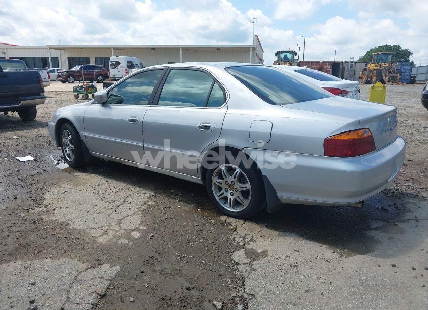 Photo 3 of 1999 Acura Tl 3.2 (VIN 19UUA5641XA041751)