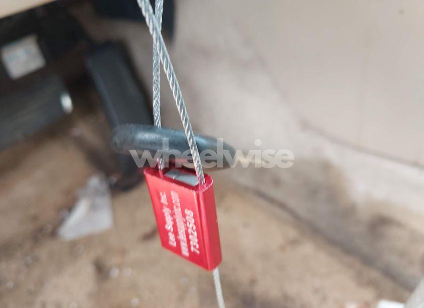 Photo 11 of 2005 Acura Tl N/A (VIN 19UUA66205A039863)