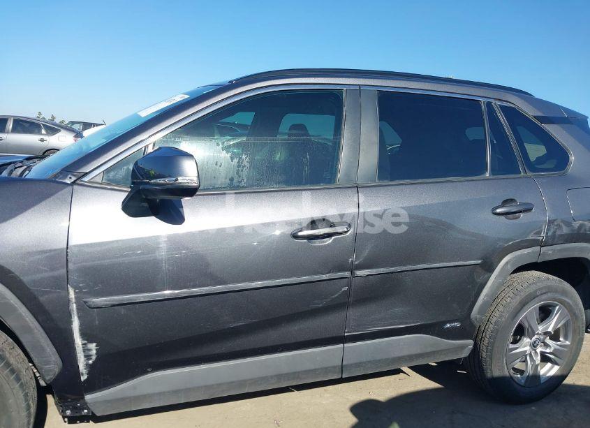 Photo 14 of 2022 Toyota Rav4 HYBRID XLE (VIN 19UUA66216A******)