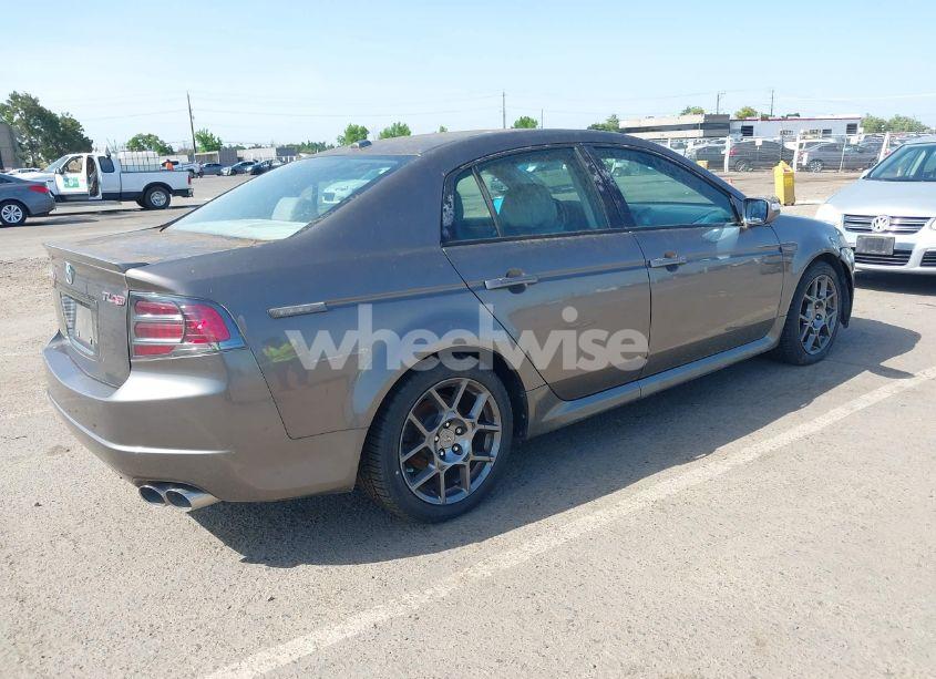 Photo 4 of 2007 Acura Tl TYPE S (VIN 19UUA76507A005523)