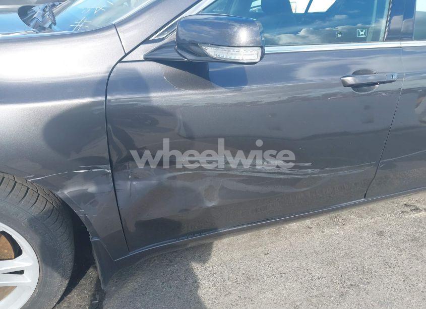 Photo 13 of 2009 Acura Tl 3.5 (VIN 19UUA862X9A001624)