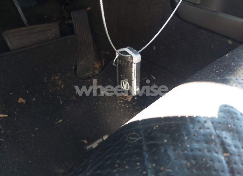 Photo 11 of 2009 Acura Tl 3.5 (VIN 19UUA86539A021126)