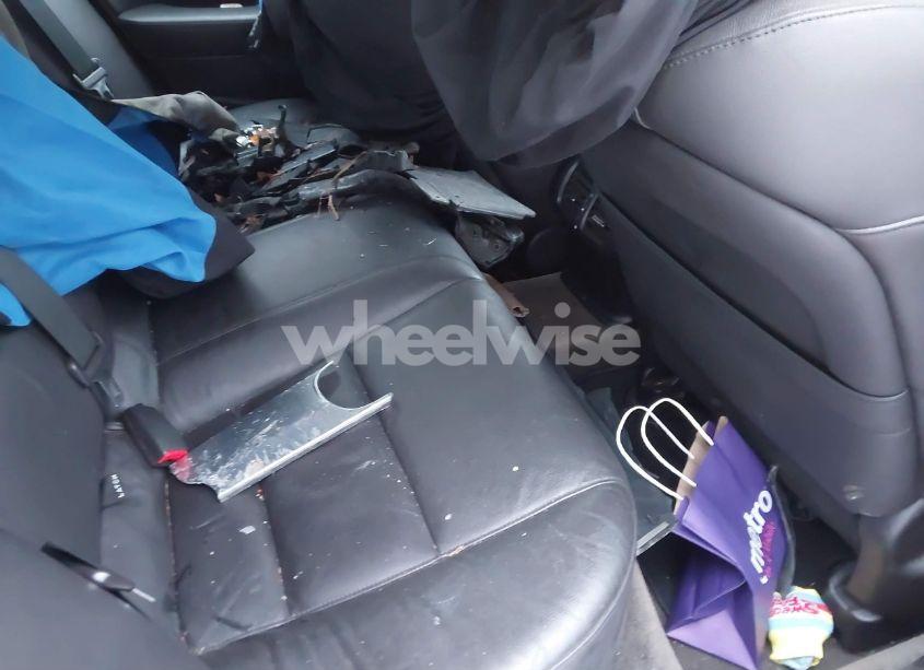 Photo 8 of 2012 Acura Tl 3.5 (VIN 19UUA8F21CA027794)