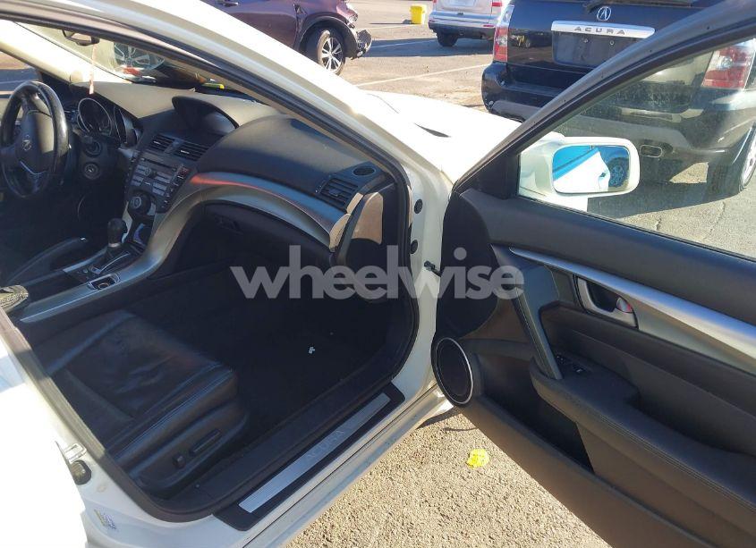 Photo 5 of 2010 Acura Tl 3.5 (VIN 19UUA8F22AA018356)