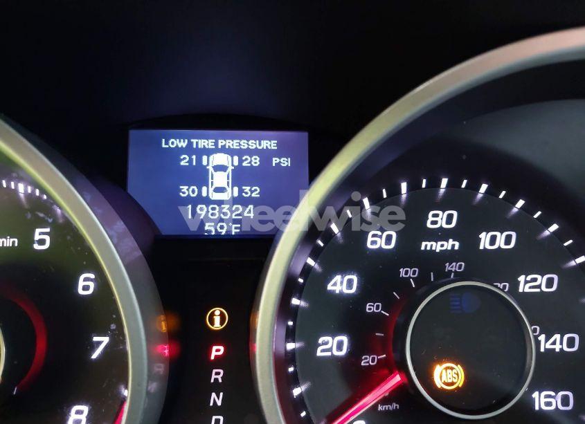 Photo 7 of 2010 Acura Tl 3.5 (VIN 19UUA8F22AA025985)