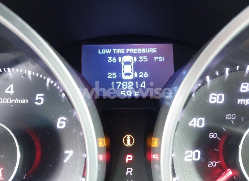 Photo 15 of 2010 Acura Tl 3.5 (VIN 19UUA8F23AA010833)