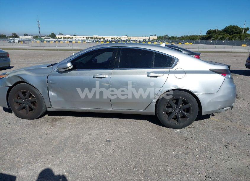 Photo 6 of 2012 Acura Tl 3.5 (VIN 19UUA8F23CA034262)