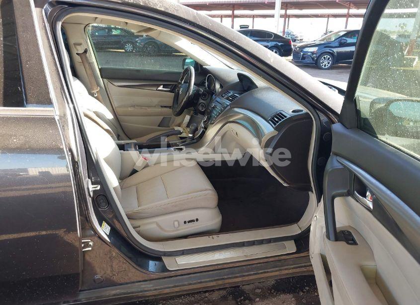 Photo 5 of 2012 Acura Tl 3.5 (VIN 19UUA8F24CA033637)