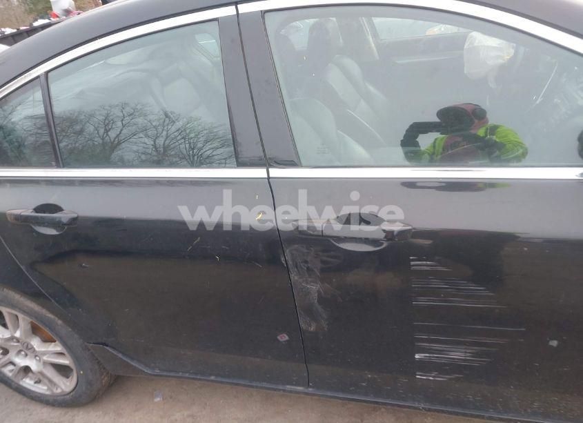 Photo 14 of 2010 Acura Tl 3.5 (VIN 19UUA8F25AA000174)