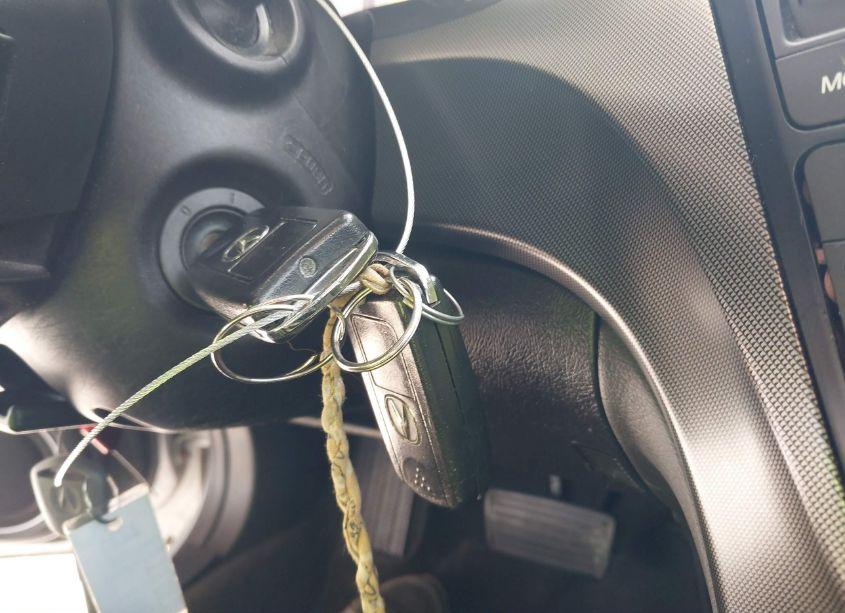 Photo 11 of 2012 Acura Tl 3.5 (VIN 19UUA8F25CA017849)