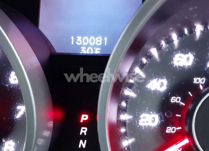 Photo 7 of 2010 Acura Tl 3.5 (VIN 19UUA8F26AA004752)