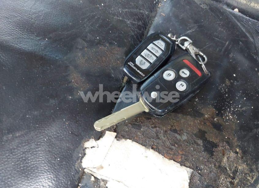 Photo 11 of 2012 Acura Tl 3.5 (VIN 19UUA8F26CA017844)