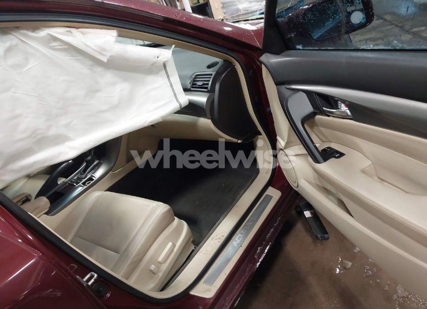 Photo 5 of 2012 Acura Tl 3.5 (VIN 19UUA8F26CA030402)